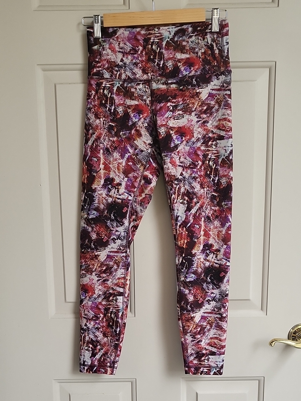 lululemon athletica Abstract Print Jeggings Size 8 Purple Red High Rise